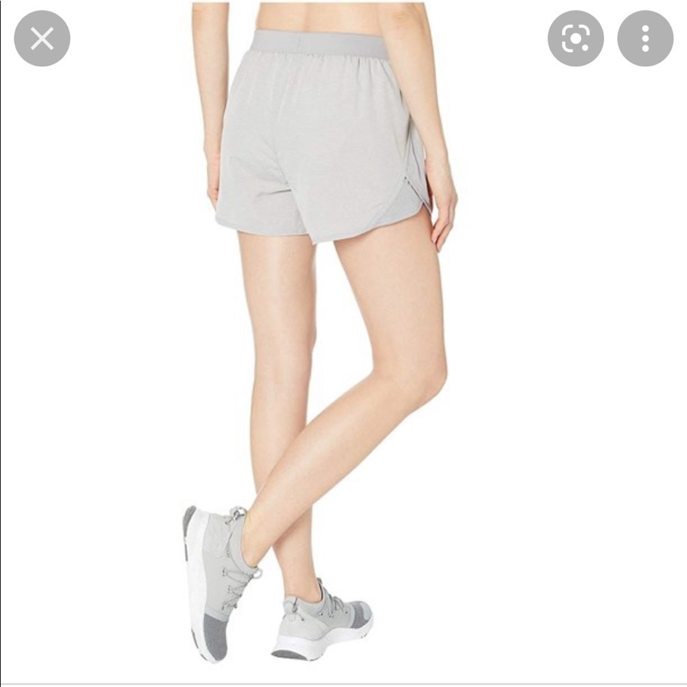 UNDER ARMOUR Fly-By 2.0 3.5” Shorts Gray Wolf Full Heather Size Small - Picture 2 of 14